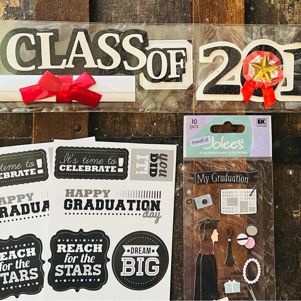 Graduation 2010 Sticker/Embellishment Set - Picture 2 of 7
